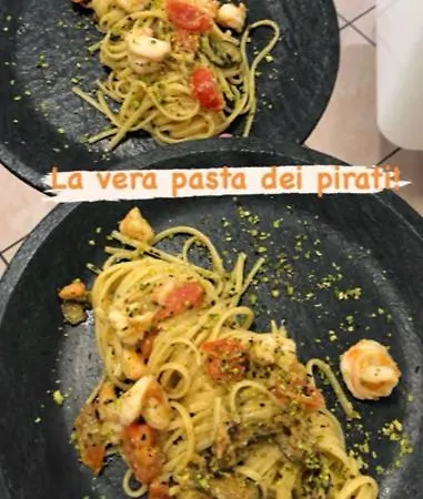 Del Mera-ristorante Da Lui מלון סוריקו